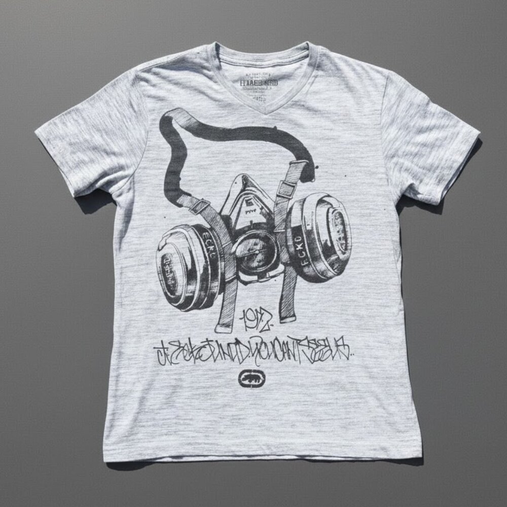 Y2K Streetwear Graphic Tee Small Ecko